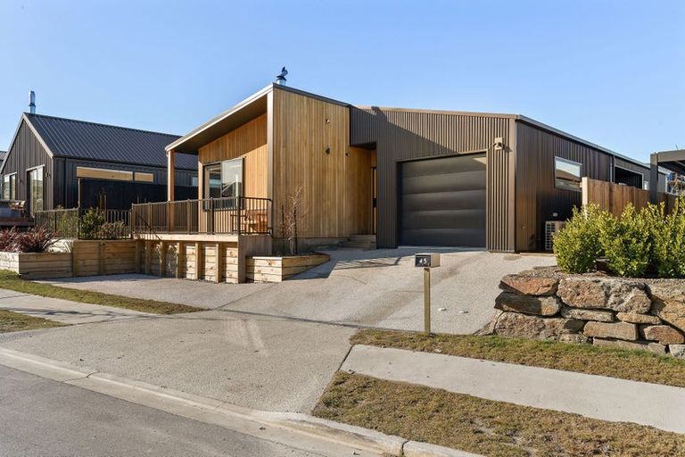 Photo of property in 45 Clearview Street, Wanaka, 9305