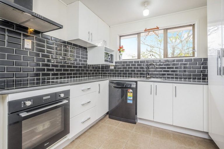 Photo of property in 1/15 Malte Brun Place, Papatoetoe, Auckland, 2025