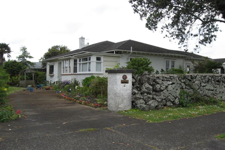 Photo of property in 1/6a Boyd Avenue, Mangere Bridge, Auckland, 2022
