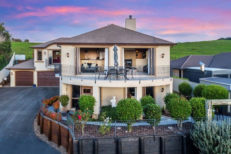 Photo of property in 16 Riddington Rise, Ohauiti, Tauranga, 3112