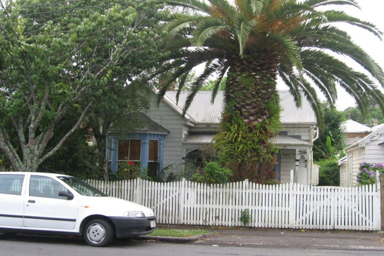 Photo of property in 10 Esplanade Road, Mount Eden, Auckland, 1024