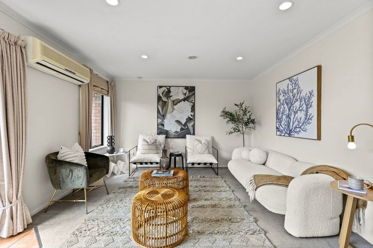 Photo of property in 2/2 Wadsworth Crescent, Redwoodtown, Blenheim, 7201