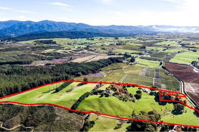 Photo of property in 68 Central Road South, Lower Moutere, Upper Moutere, 7175