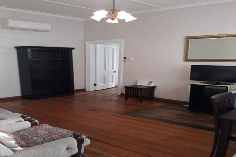 Photo of property in 20 Moir Street, Mount Victoria, Wellington, 6011