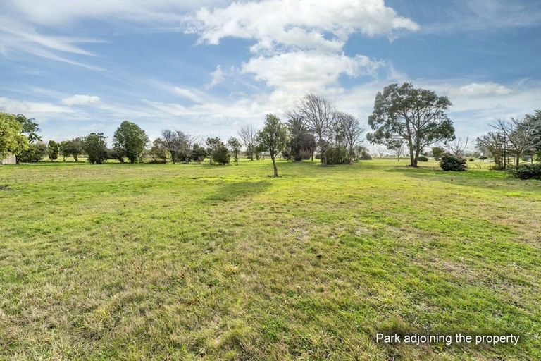 Photo of property in 69 Orrick Crescent, Avondale, Christchurch, 8061