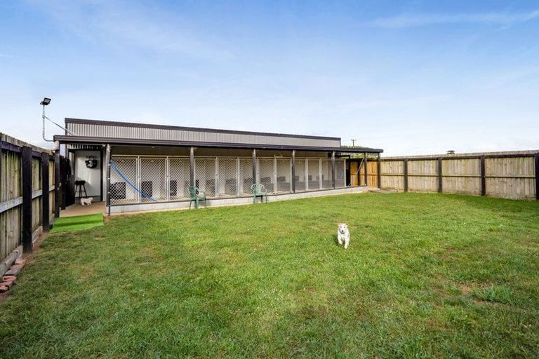Photo of property in 242 Tawhiti Road, Hawera, 4672