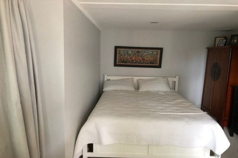 Photo of property in 44 Parkhill Road, Mellons Bay, Auckland, 2014