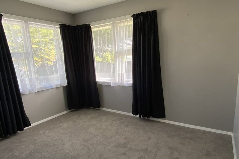 Photo of property in 1/6 Oakhurst Place, Russley, Christchurch, 8042