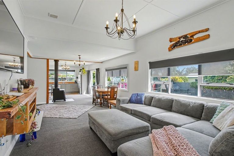 Photo of property in 12 Corbett Street, Hector, 7822