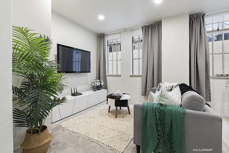 Photo of property in The Quay, 2/332b2 Lambton Quay, Wellington Central, Wellington, 6011