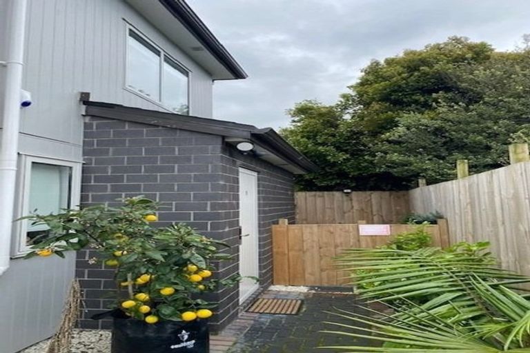 Photo of property in 8/4017 Great North Road, Glen Eden, Auckland, 0602