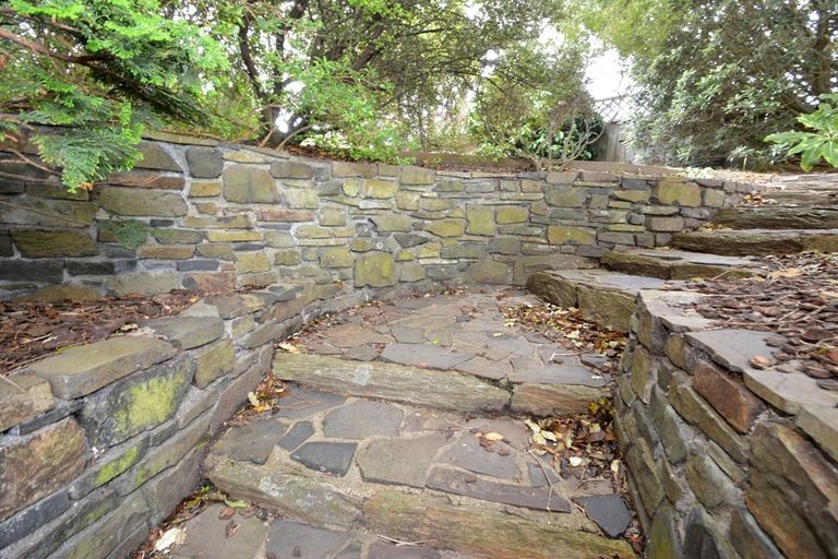 Photo of property in 5 Calvert Place, Shiel Hill, Dunedin, 9013