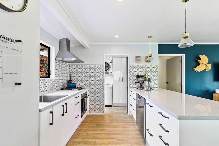 Photo of property in 1/80 Kervil Avenue, Te Atatu Peninsula, Auckland, 0610