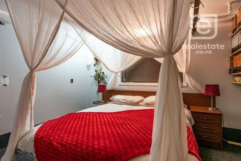 Photo of property in 62 Hinemoa Street, Paraparaumu, 5032