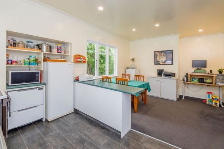 Photo of property in 38 Kirk Street, Otaki, 5512