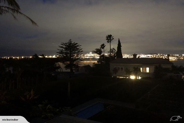 Photo of property in 39 Hinemoa Street, Birkenhead, Auckland, 0626