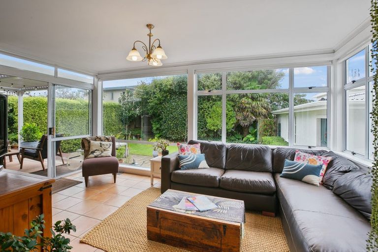 Photo of property in 348 Saint Aubyn Street, Moturoa, New Plymouth, 4310