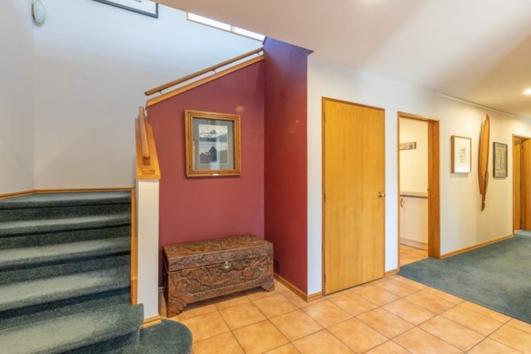 Photo of property in 6 Somerton Rise, Westmorland, Christchurch, 8025