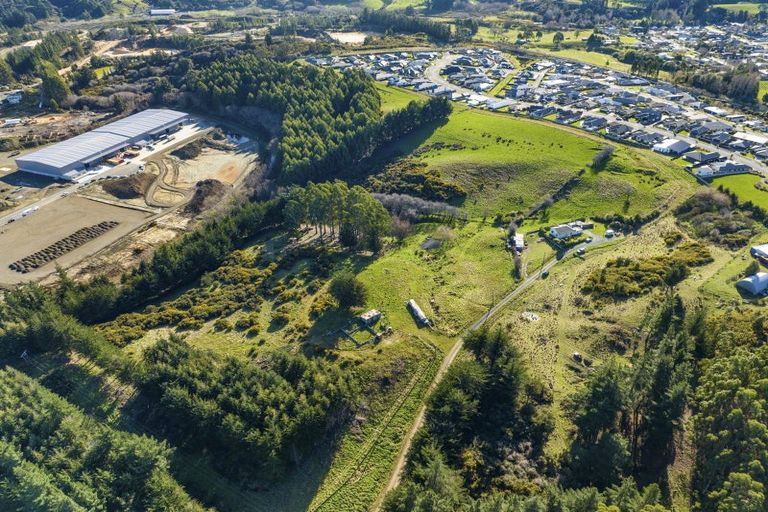 Photo of property in 353 Main South Road, Green Island, Dunedin, 9018