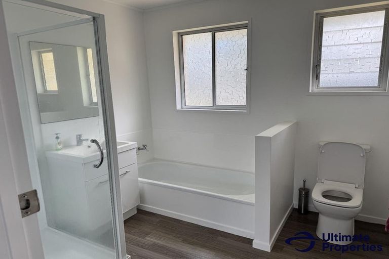 Photo of property in 11 Brookbank Place, Glenview, Hamilton, 3206