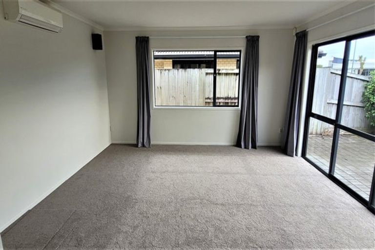 Photo of property in 33 Golden Sands Drive, Papamoa Beach, Papamoa, 3118