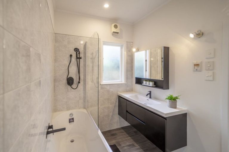 Photo of property in 57 Riverbend Road, Onekawa, Napier, 4110