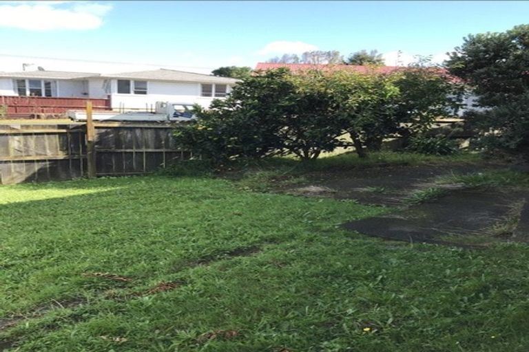 Photo of property in 11 Whitford Avenue, Mount Wellington, Auckland, 1060