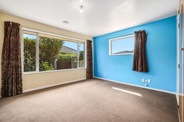 Photo of property in 20 Fern Drive, Halswell, Christchurch, 8025