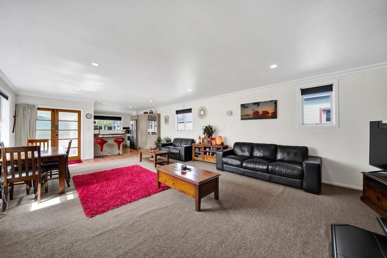 Photo of property in 44 Fantham Street, Hawera, 4610