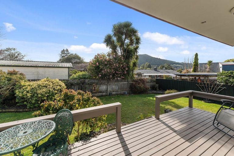 Photo of property in 9b Barraud Place, Pukehangi, Rotorua, 3015