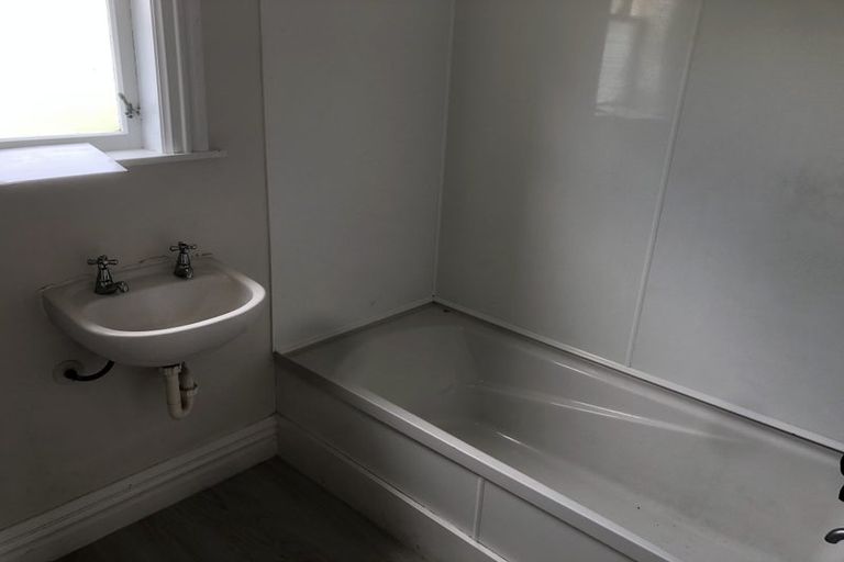 Photo of property in 38 Macdonald Crescent, Te Aro, Wellington, 6011