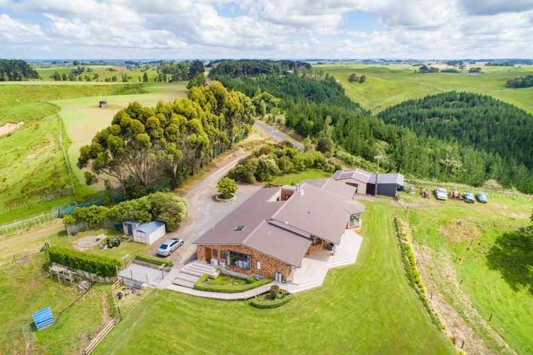 Photo of property in 109 Junction Road, Halcombe, Feilding, 4777