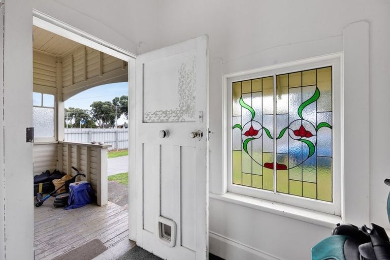 Photo of property in 278 South Road, Hawera, 4610