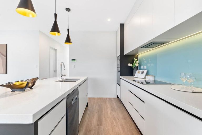 Photo of property in 92 Huanui Drive, Wainui, 0992