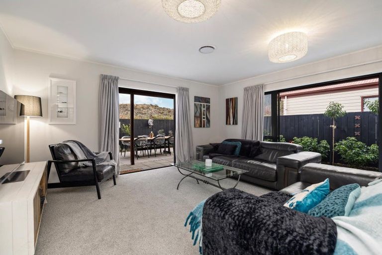 Photo of property in 41 Mcdonnell Road, Arrowtown, 9302