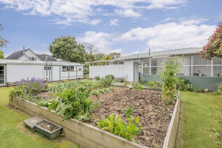 Photo of property in 153a Queen Street West, Levin, 5510