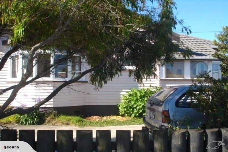 Photo of property in 137 Rongotai Road, Kilbirnie, Wellington, 6022