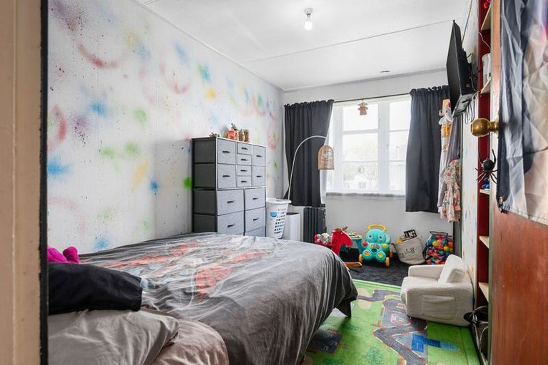 Photo of property in 43 Ross Crescent, Fairfield, Hamilton, 3214