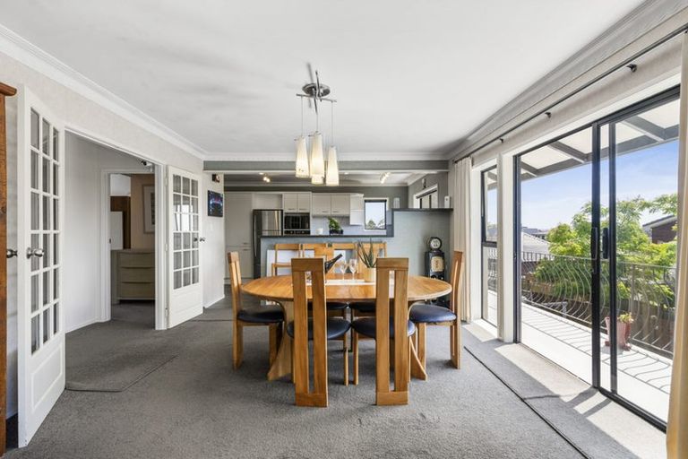 Photo of property in 10 Bungalore Place, Half Moon Bay, Auckland, 2012