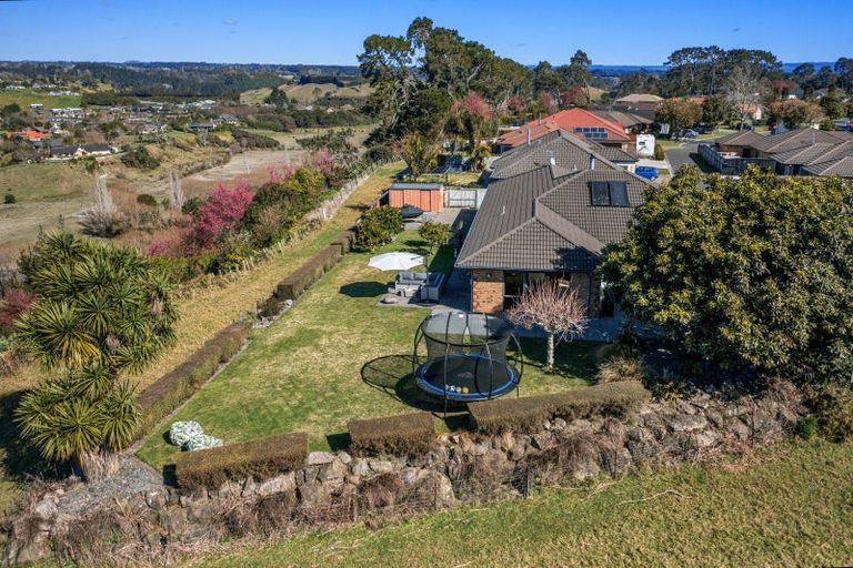 Photo of property in 38 Kereru Place, Pyes Pa, Tauranga, 3112