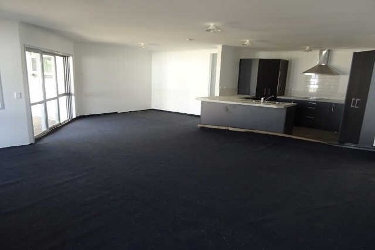 Photo of property in 30 Patatee Terrace, Baverstock, Hamilton, 3200