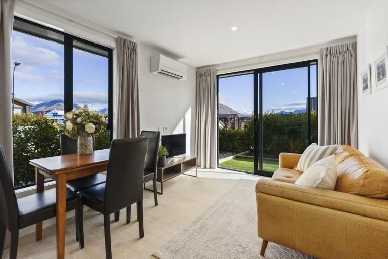 Photo of property in 12 Muster Road, Jacks Point, 9371