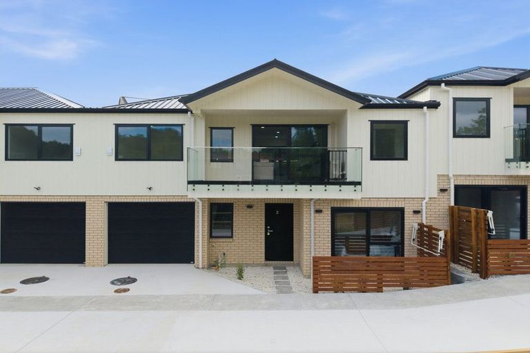 Photo of property in 16 Kirby Street, Glendene, Auckland, 0602