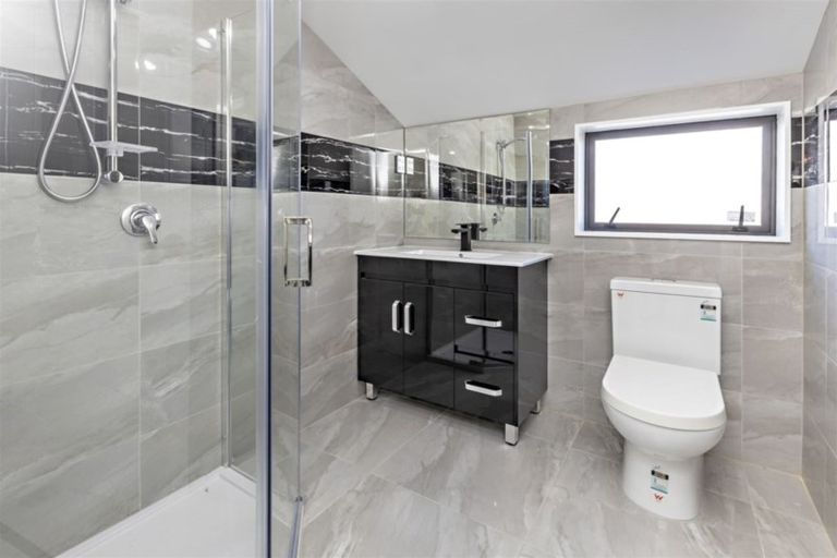 Photo of property in 3b Greers Road, Weymouth, Auckland, 2103