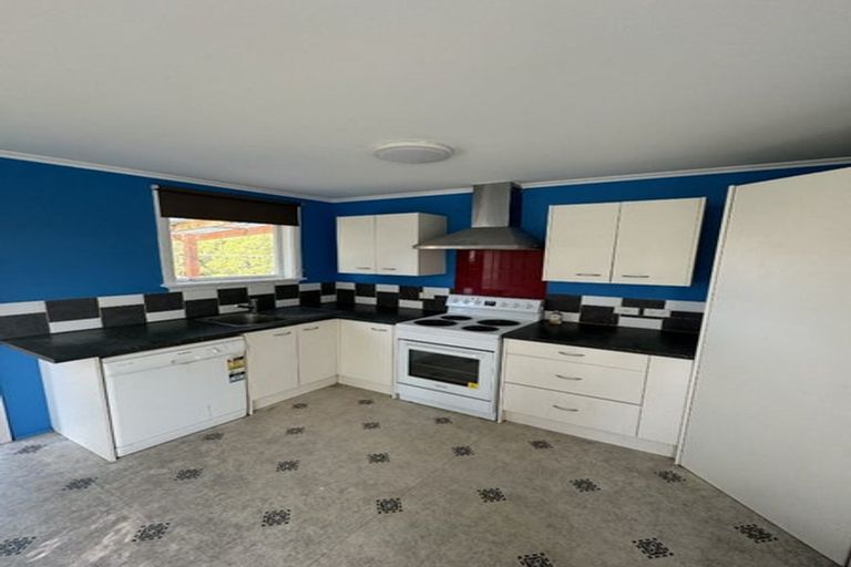 Photo of property in 10 Montgomery Crescent, Bader, Hamilton, 3206