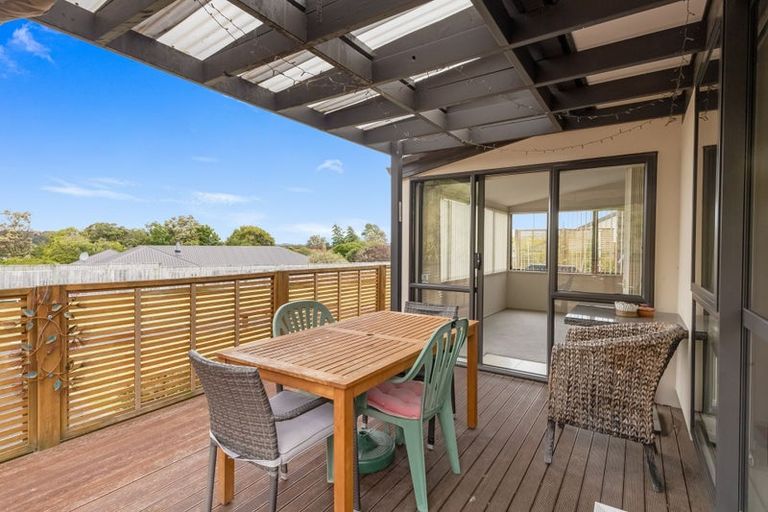 Photo of property in Caversham Park, 2/18 Caversham Road, Westmere, Whanganui, 4501