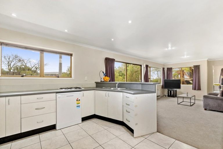 Photo of property in 16 Utuhina Road, Springfield, Rotorua, 3015