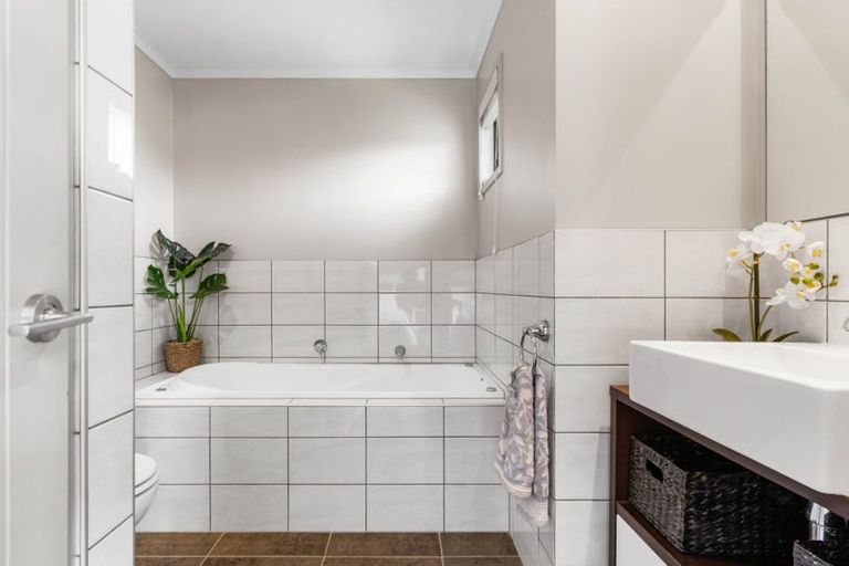 Photo of property in 16c Sanctuary Cove, Pauanui, Hikuai, 3579