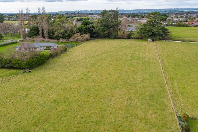 Photo of property in 137 Kent Street, Carterton, 5713