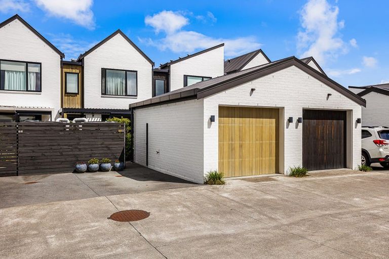 Photo of property in 110 Buckley Avenue, Hobsonville, Auckland, 0616